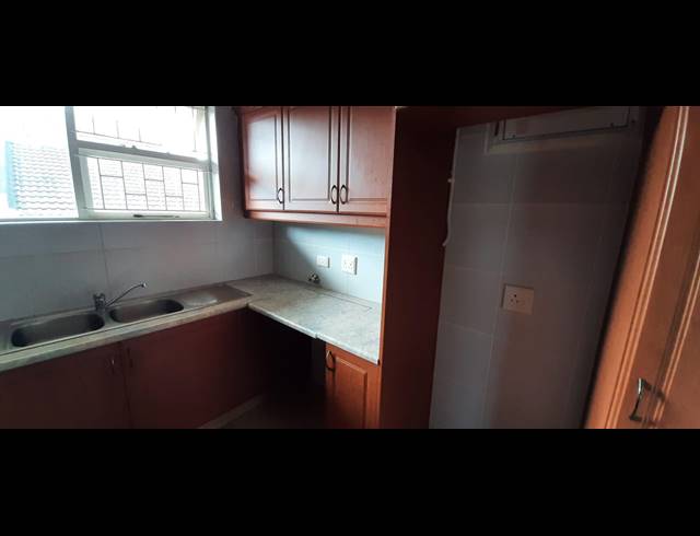 2 BEDROOM FLAT RENTED IN MORNINGSIDE